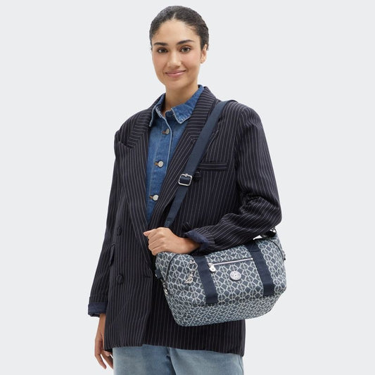 ART MINI Navy Sign Jq $1,283 mensuales a 3msi*