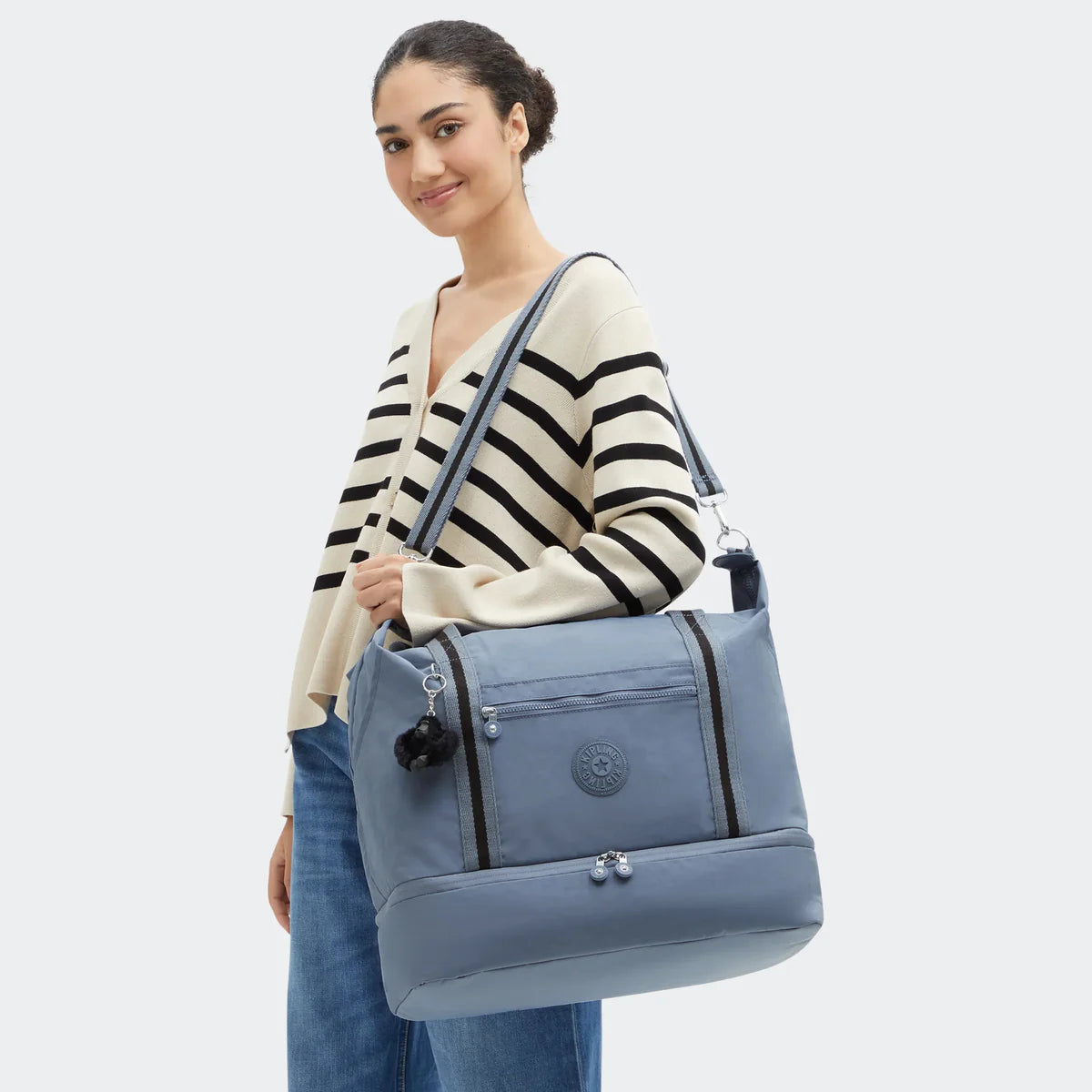 ART M WEEKENDER Blue Stone $766 x 6msi*