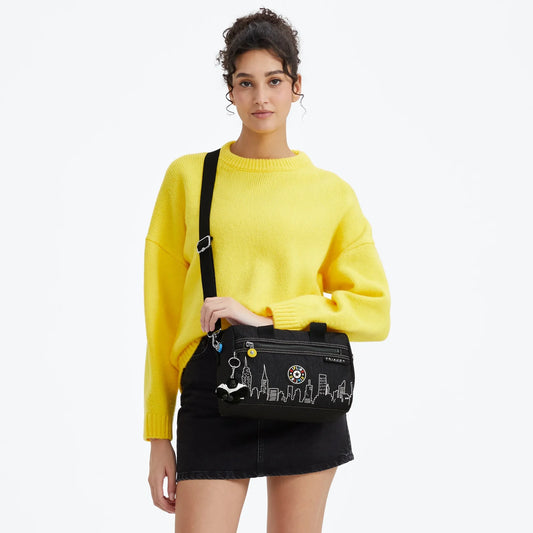 BINA M ZIP Skyline Black $1,183 mensuales a 3msi*