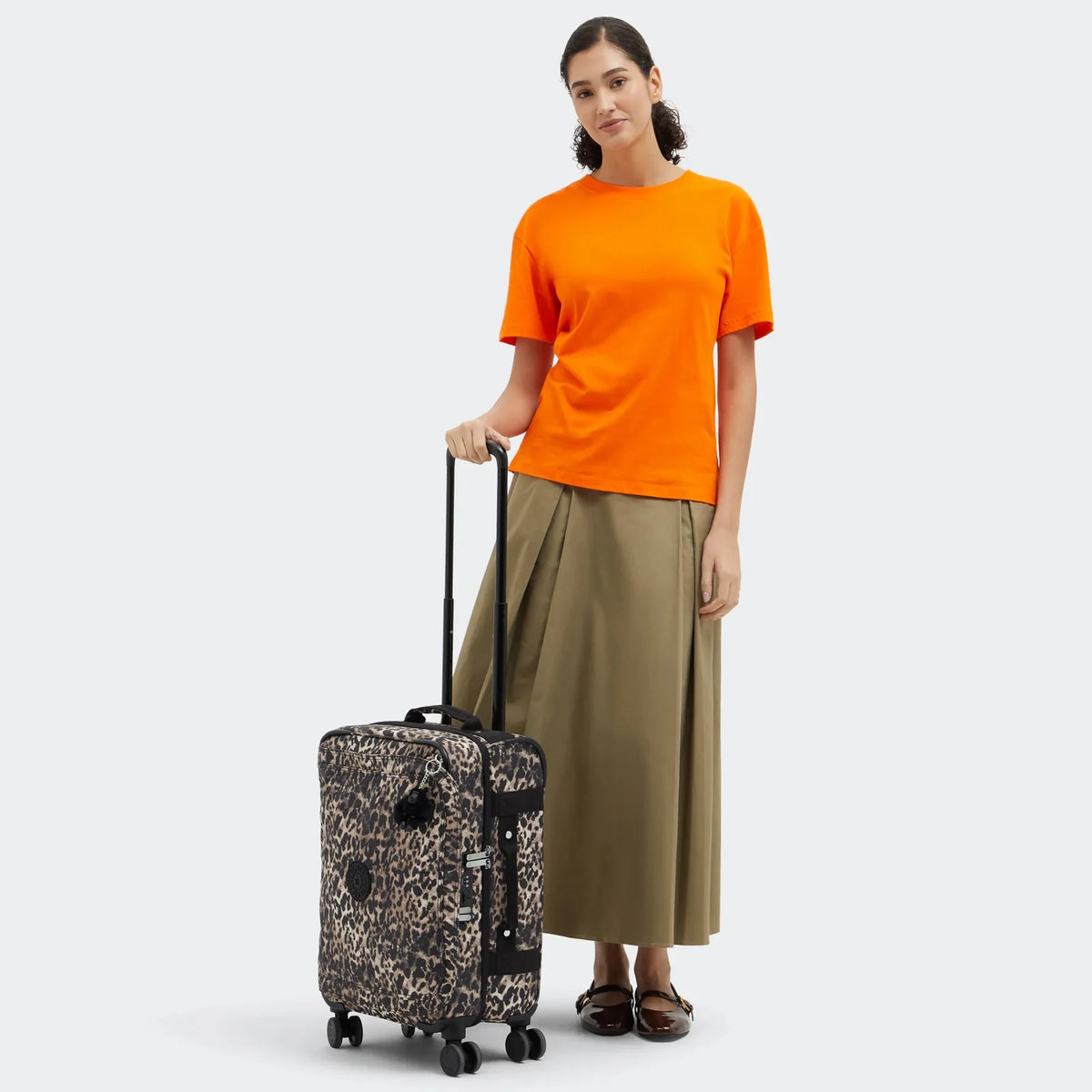 SPONTANEOUS S Wild Leopard  $839 mensuales a 9MSI*